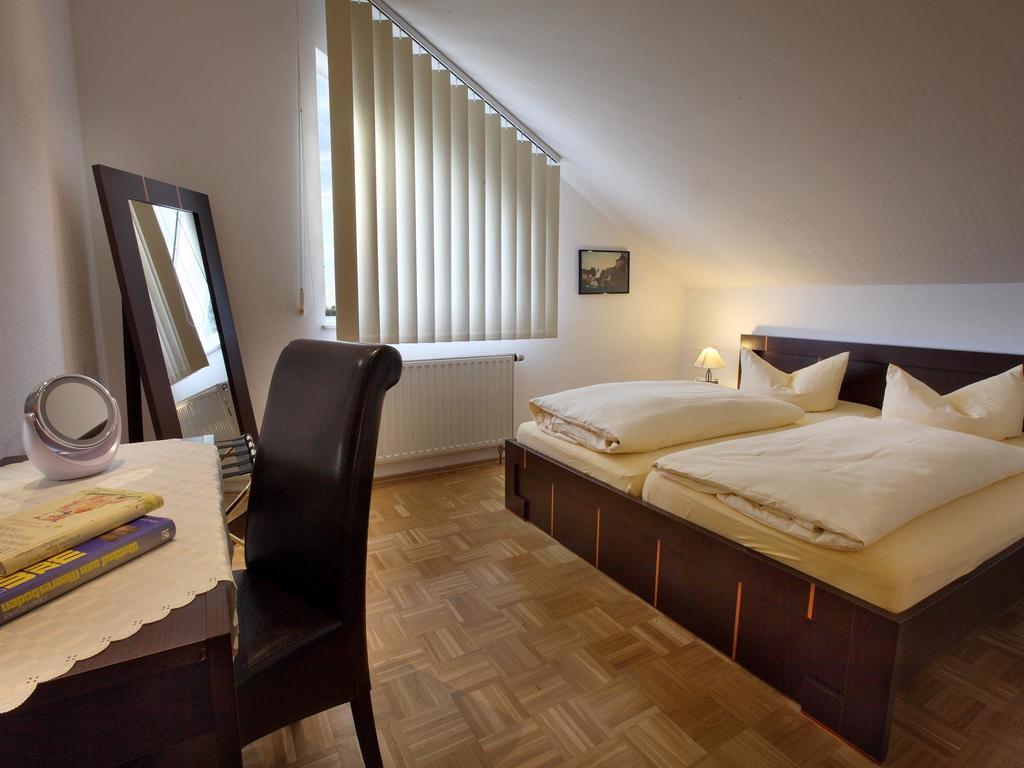 Hotel Garni Zur Bergstrasse Zwingenberg  Quarto foto